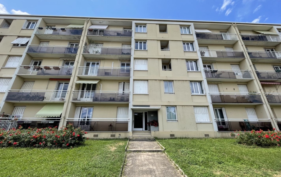 Annonces OULLINS : Appartement | CALUIRE-ET-CUIRE (69300) | 58 m2 | 895 € 