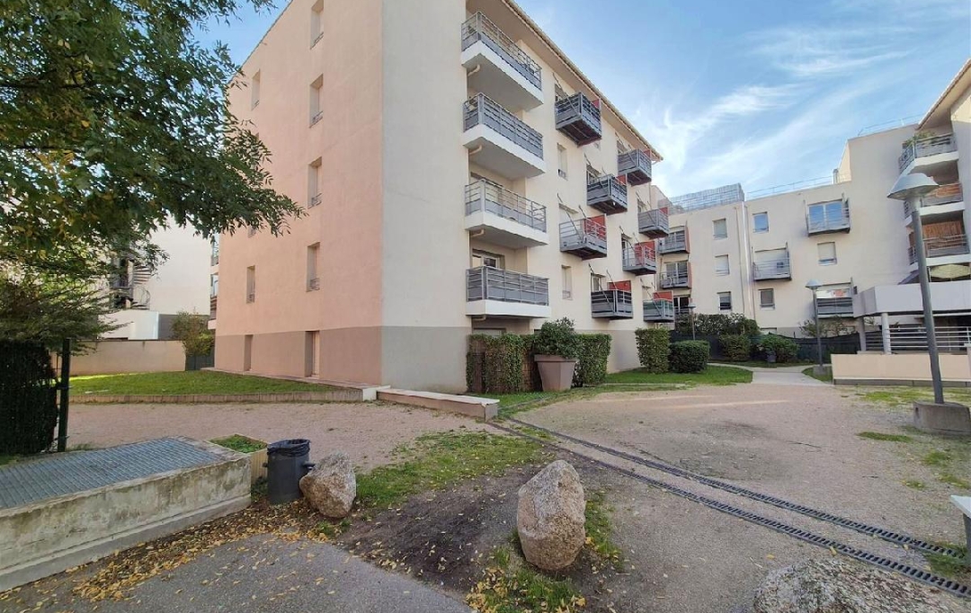 Annonces OULLINS : Appartement | PIERRE-BENITE (69310) | 55 m2 | 190 000 € 