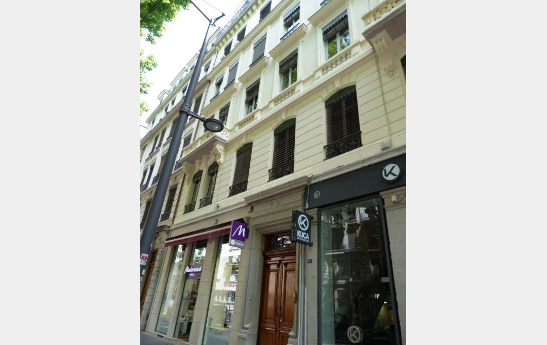 Annonces OULLINS : Appartement | LYON (69003) | 71 m2 | 1 324 € 