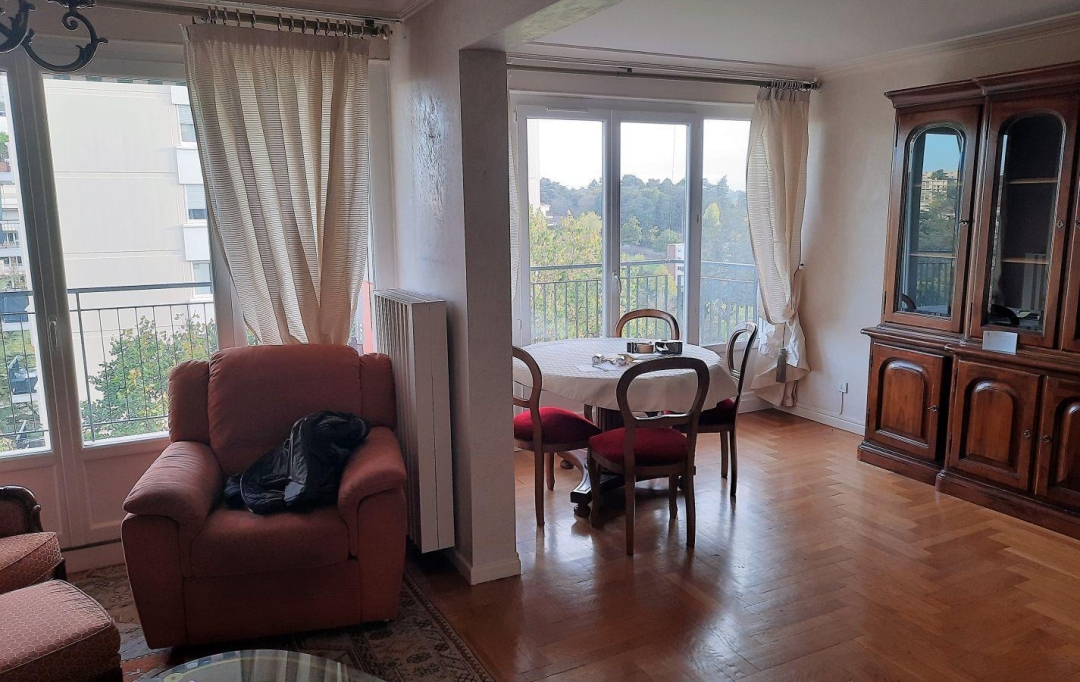 Annonces OULLINS : Appartement | SAINTE-FOY-LES-LYON (69110) | 131 m2 | 430 000 € 