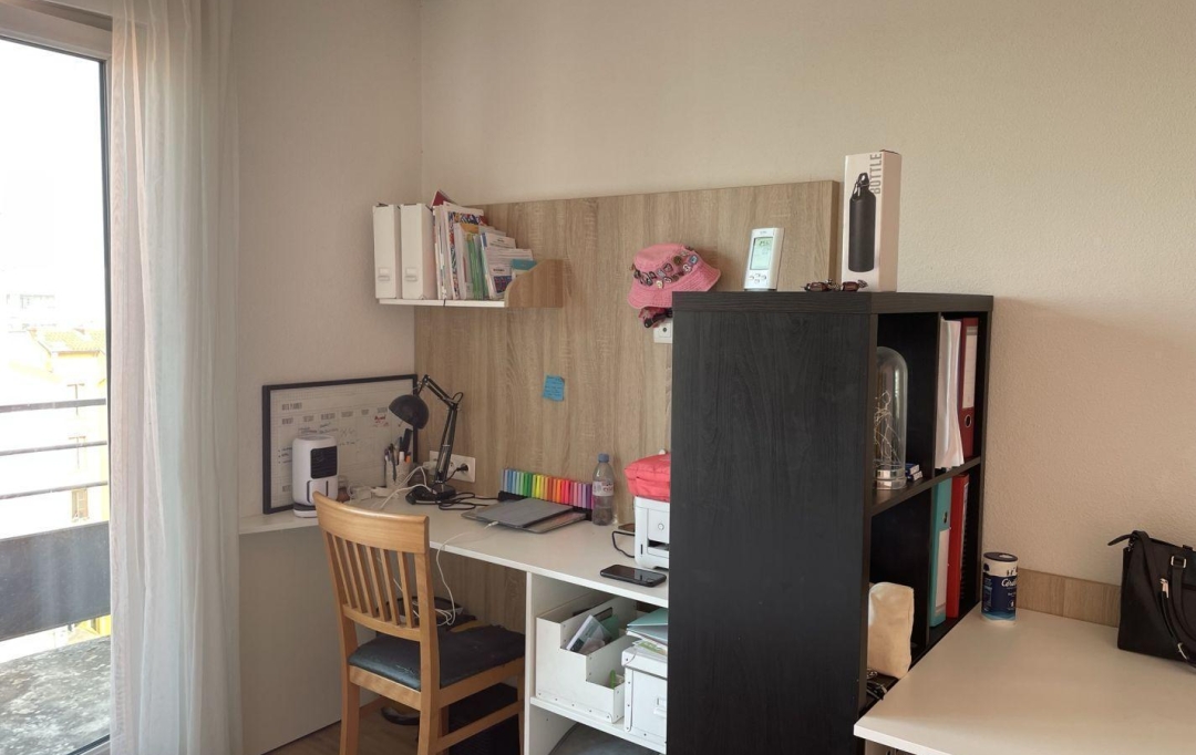 Annonces OULLINS : Appartement | LYON (69008) | 24 m2 | 95 000 € 