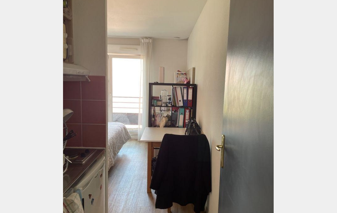 Annonces OULLINS : Appartement | LYON (69008) | 24 m2 | 95 000 € 