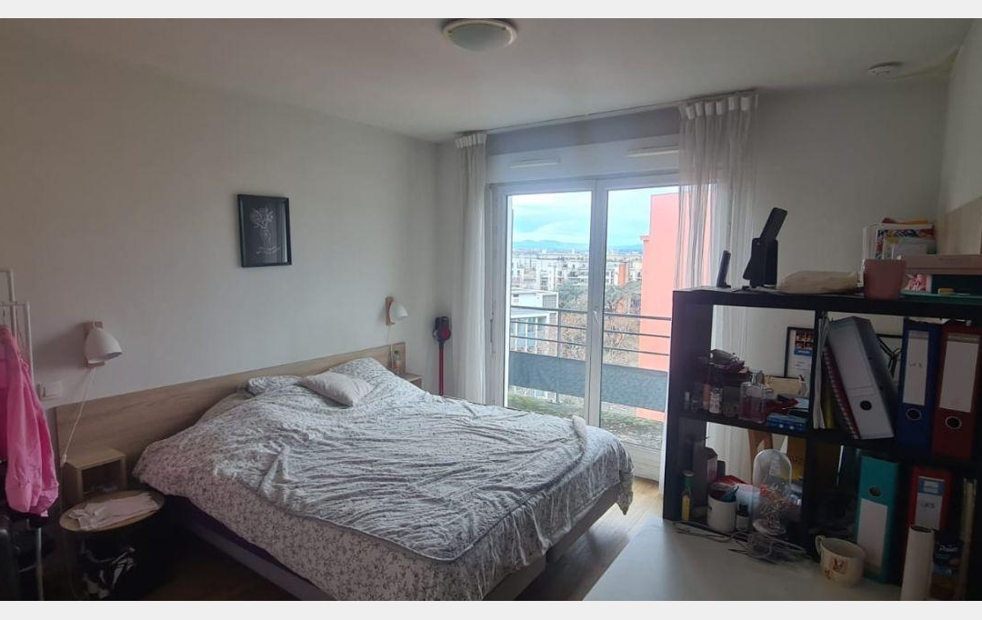 Annonces OULLINS : Appartement | LYON (69008) | 24 m2 | 95 000 € 