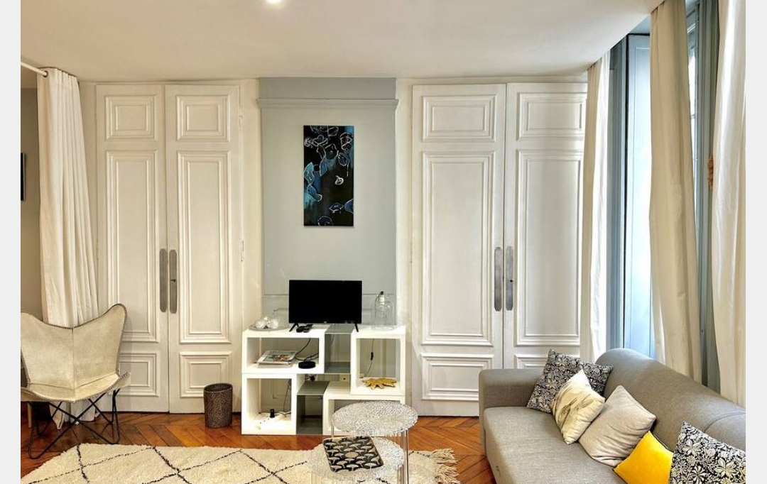 Annonces OULLINS : Appartement | LYON (69002) | 55 m2 | 1 950 € 