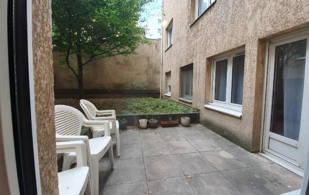 Annonces OULLINS : Appartement | LYON (69008) | 74 m2 | 196 900 € 